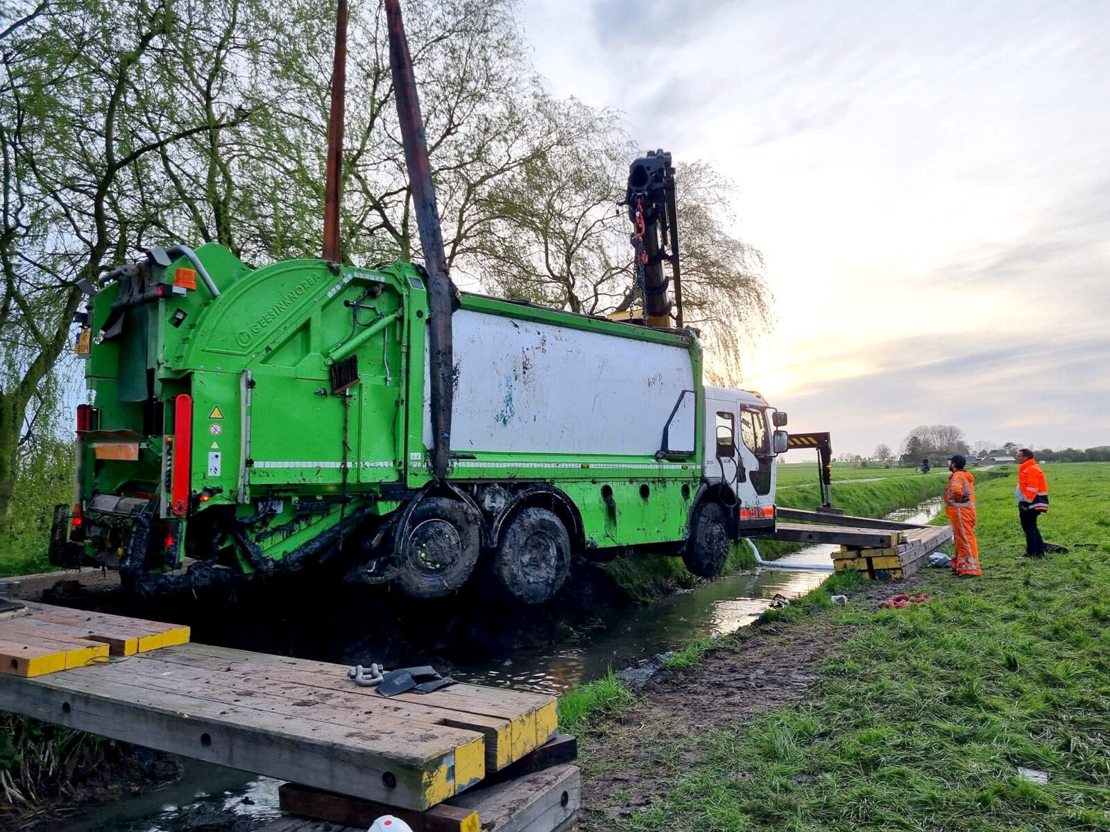 rubbish truck salvage