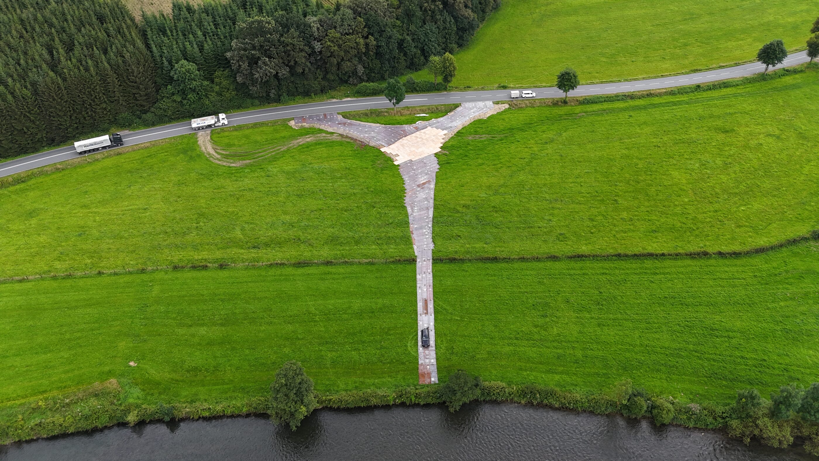 Fahrplatten als Bodenschutz